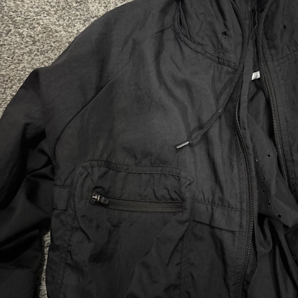 Chaqueta cortavientos con capucha cremallera completa Nike Sportswear negra CU4999-010 para hombre talla L Foto 2 de 4