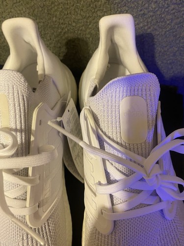 Adidas Ultraboost_20 Size 10.5 BNWB - Picture 6 of 10