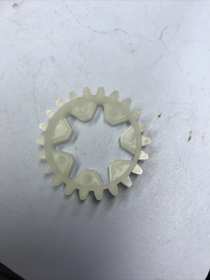 ENGRANAJE DE CARRIL PARA BOMBA DE ACEITE STIHL 038 038AV SUPER Y MAGNUM ENGRANAJE 1119 642 1501 Foto 3 de 3