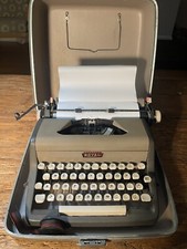 1953 Royal Aristocrat typewriter w/tweed case, ribbons (+ spare) thumbnail