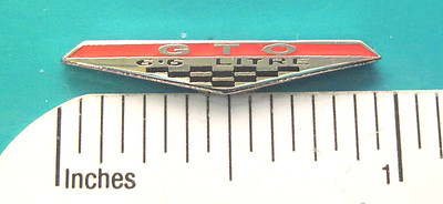 PONTIAC GTO - hat pin, tie tac, lapel pin 