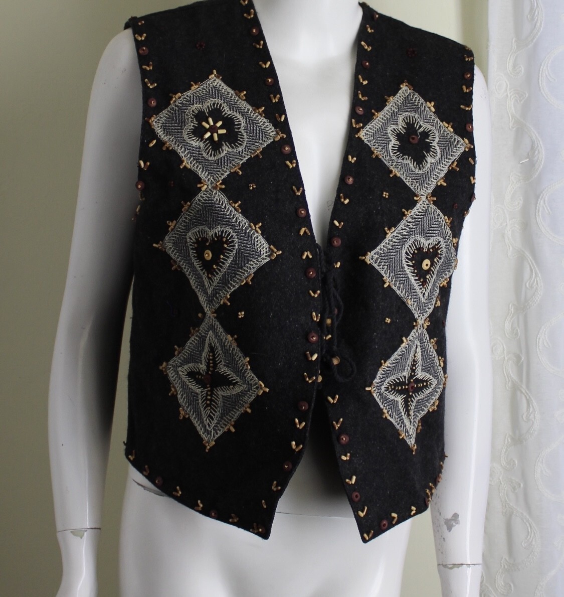 Lemon Grass Sz M HEARTS Embroidered Floral Wool Artsy Vest Jacket