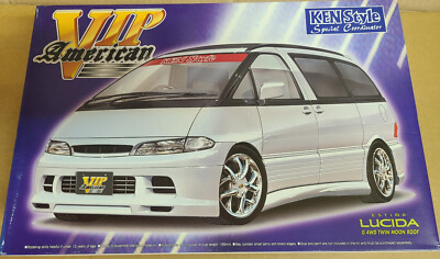 Aoshima 1/24 Estima Lucida G 4WD Twin Moon Roof Kenstyle VIP American Model Kit