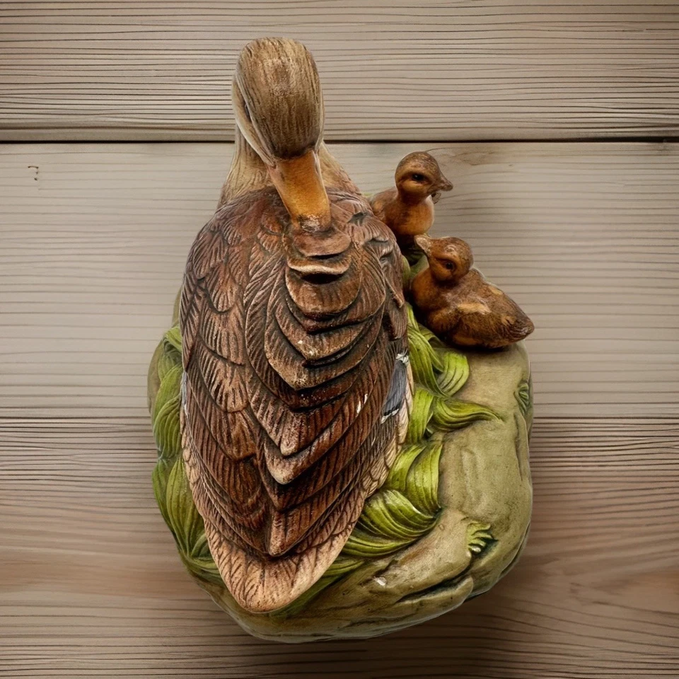 Mother Duck with Ducklings 雕像 7 英寸树脂雕塑野生动物装饰 — 第 2/4 张图片