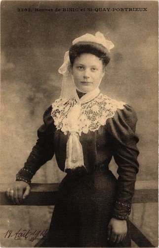CPA Folklore - Bretagne - Bonnet de Binic et St-Quay-Portrieux (773205)
