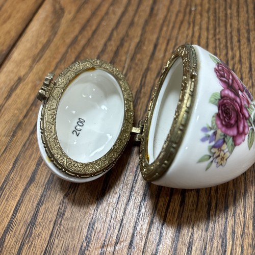 Floral Heart Shape Porcelain Hinged Trinket Box 3" Jewelry Box Vtg, 2000 - Picture 6 of 12