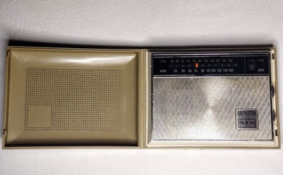 Vintage 1973 B21 ZENITH ROYAL RB21L AM/FM WALLET STYLE TRANSISTOR RADIO Working