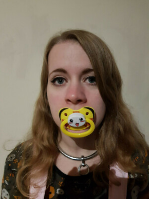 Schnullerschnuller Schnuller für Erwachsene aus der gepunkteten Windel japanisches Monster Design