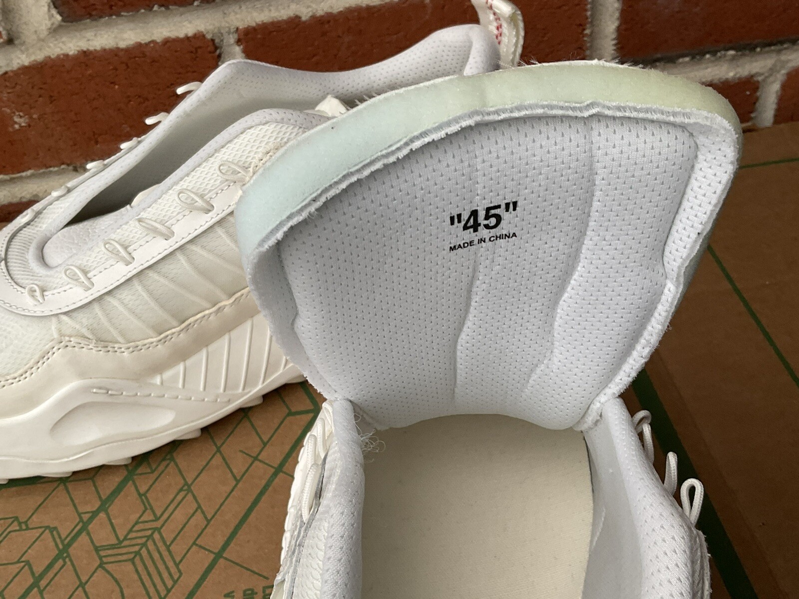 Off-White Odsy 1000 Sneakers Sz 45 / US 11.5 Floor Display image 6