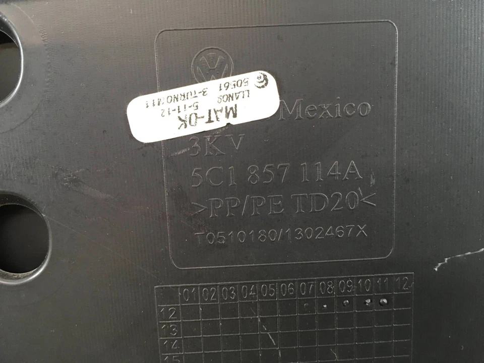 2013 Volkswagen Beetle Coupe Glove Box Assembly Black 5C1857114A OEM . - Image 4 of 4