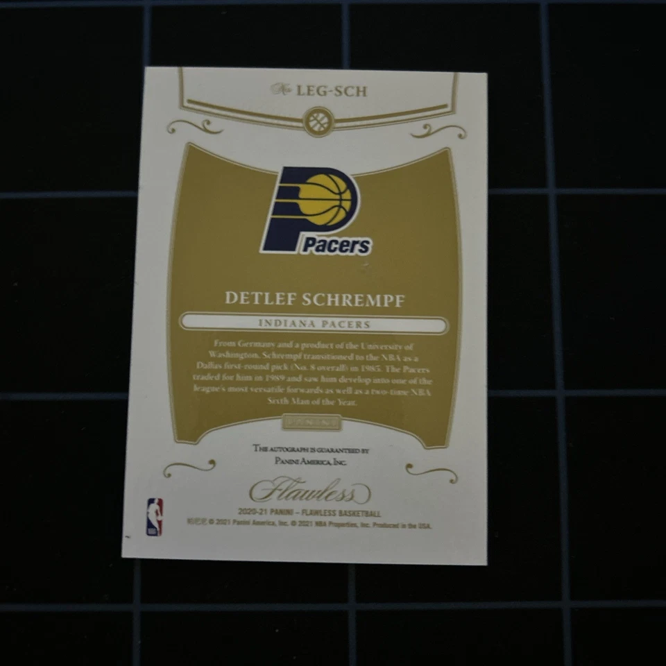 Panini Flawless Legendary Scripts 2020-2021 Detlef Schrempf Auto 2/5 Foto 2 de 2