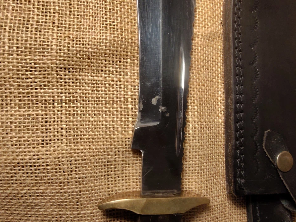 Cuchillo BOWIE grande pesado de 15" de un solo filo con protector/extremo de latón y mango de madera Foto 4 de 4