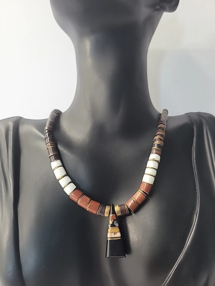 Vintage Southwestern Heishi Bead Necklace Multi Stone Shell Black Stone Pendant - Image 3 of 4