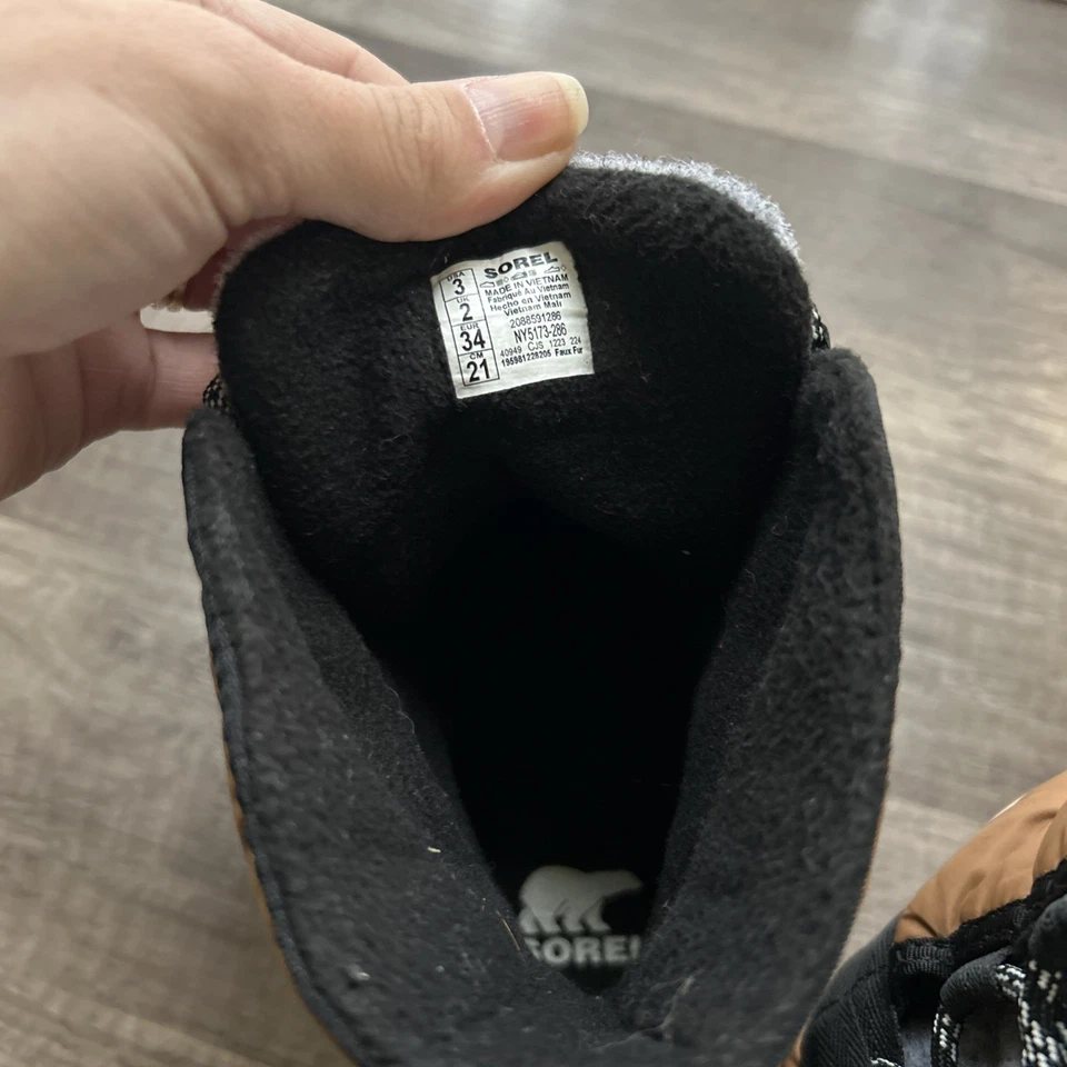 Bota aislante impermeable Sorel Youth Whitney II talla 3 unisex Foto 3 de 4