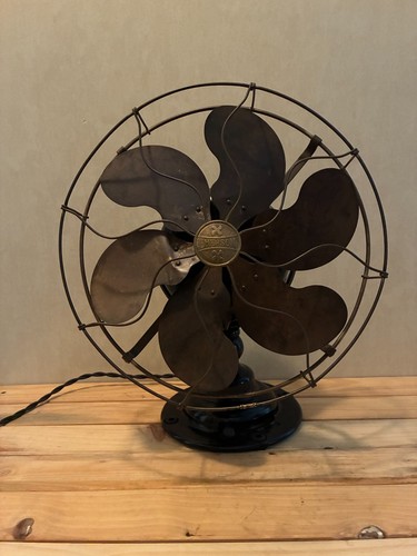 Emerson 17666 Antique Electric Fan