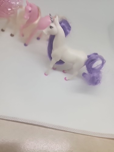 Barbie Magic Of Pegasus Magical Rosa Lila Flügel Pferd Lot Einhorn Mini Figur - Bild 10 von 15