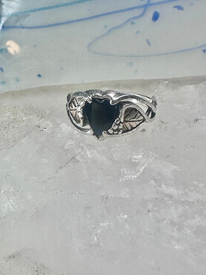 Anillo de oro Black Hills banda de corazón banda de ónix talla 7,25 plata de ley para mujer Foto 3 de 4