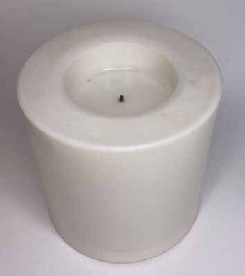 PartyLite Light Illusions Outdoor LED Candle Cream 6''x6'' P5D/LDR6610