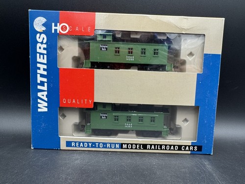 Walthers escala HO 30' 4 ventanas caboose estilo CB&Q paquete de 2 CBQ MFN: 932-27567 | Condition: Used