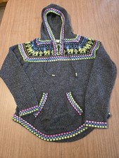 The Alpaca Connection vintage soft Hoodie sweater Sz S Colorful Front Pocket