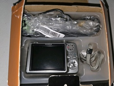 FujiFilm FinePix A920 Digitalkamera Silber 9MP | ZUSTAND: GUT   | GETESTET  