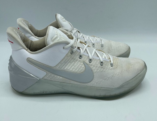 kobe chrome shoes