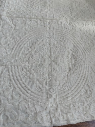 Superior 100% Cotton light yellow Matelasse king Pillow Sham w/Flange - Picture 2 of 9