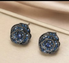 Pretty Rose Shaped Stud Earrings for Women Full of Shiny RhineStone Zinc Alloy