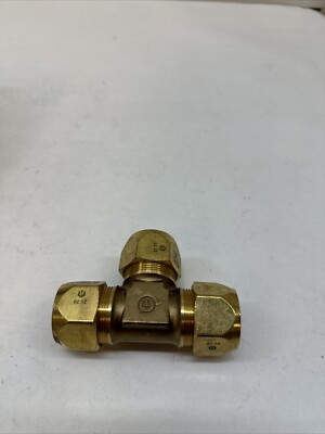 AutoSnap Snap Tee Counterstrike Brass Plated Finish 3/4 X 3/4  FGP-STF500-T75