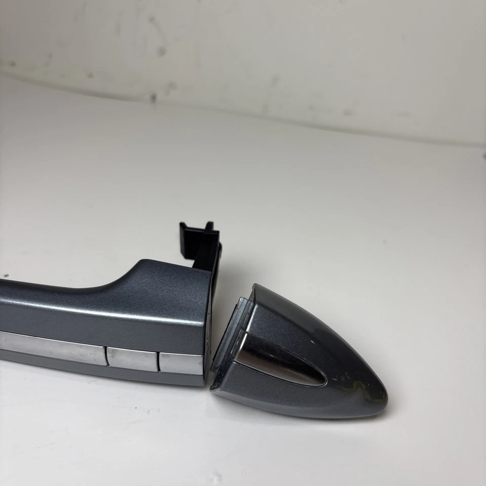 Hyundai Genesis 2015 manija de puerta exterior delantera derecha OEM Foto 3 de 4