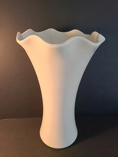 Vintage 12" Haegar Cream Colored Thich Heavy Pottery Vase Ruffled Rim