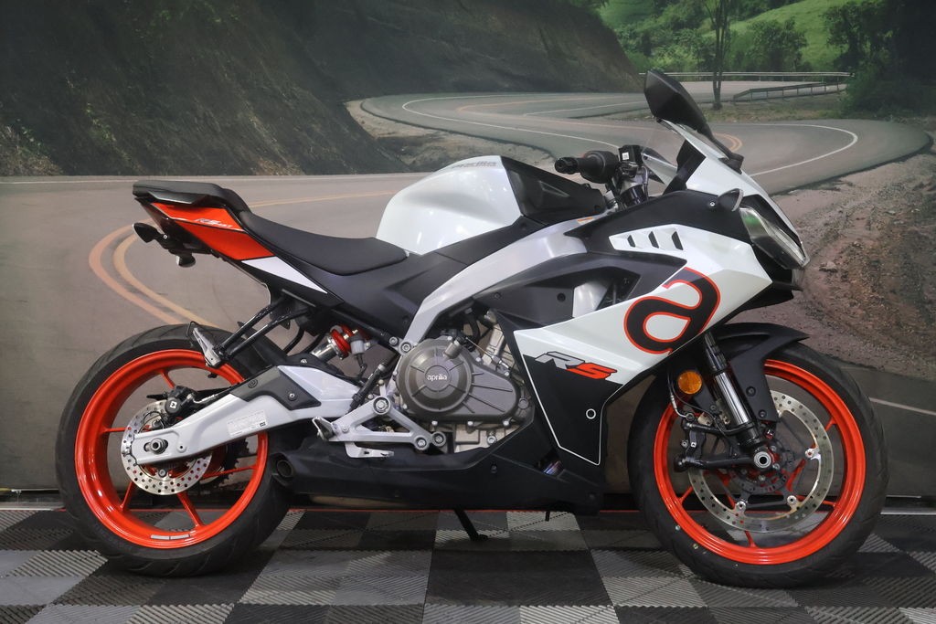 2025 Aprilia Â® Motorcycles
