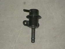 00 01 02 03 04-06 Nissan Sentra 1.8L Fuel Injection Pressure Regulator QG18 OEM