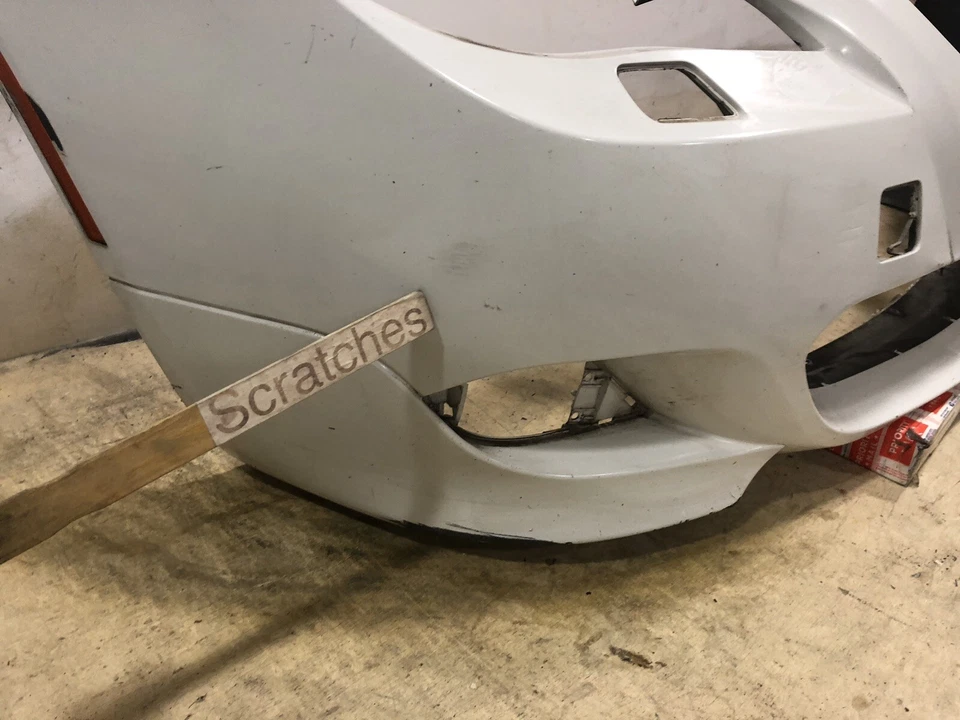 BMW 528i/528xi/535xi/535xi/535i 2008-2010 base sin paquete M sin sensores parachoques delantero Foto 3 de 4