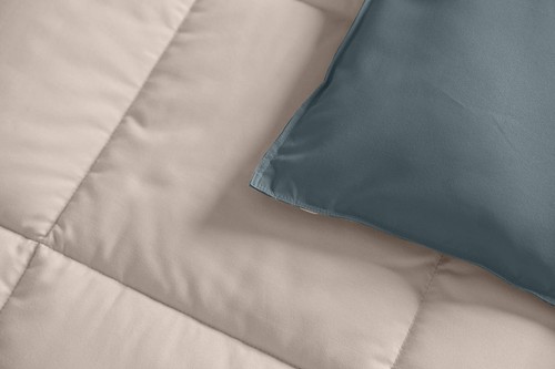 Royal Hotel Soft and Plush Down Alternative Comforter - Reversible with 2 Col... - Picture 3 of 4