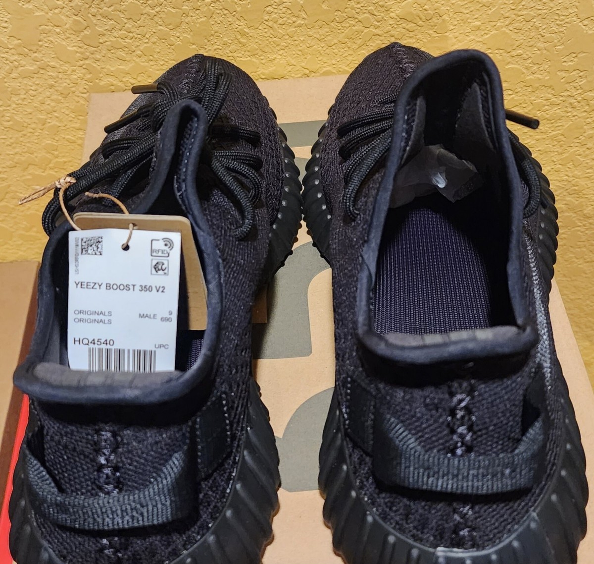 Size 9.5 - Adidas Yeezy 350 Boost V2 