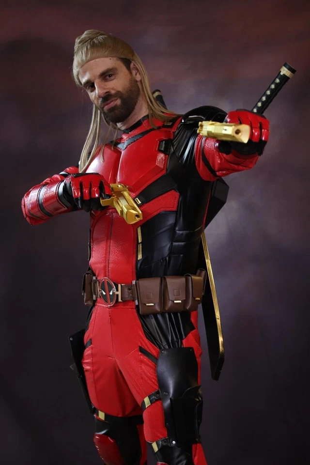 x2 Deadpool's Hand Cannon Desert Eagle Gun Toys Prop Gold Black Silver 1:1 Foto 3 de 4