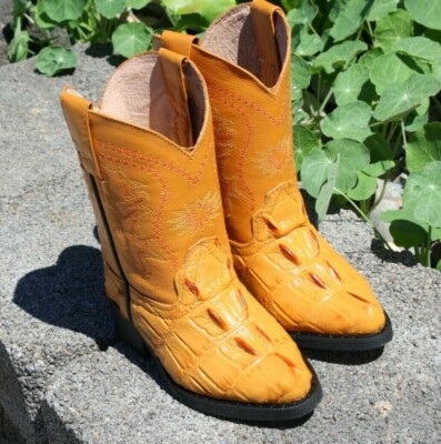 danner boots style