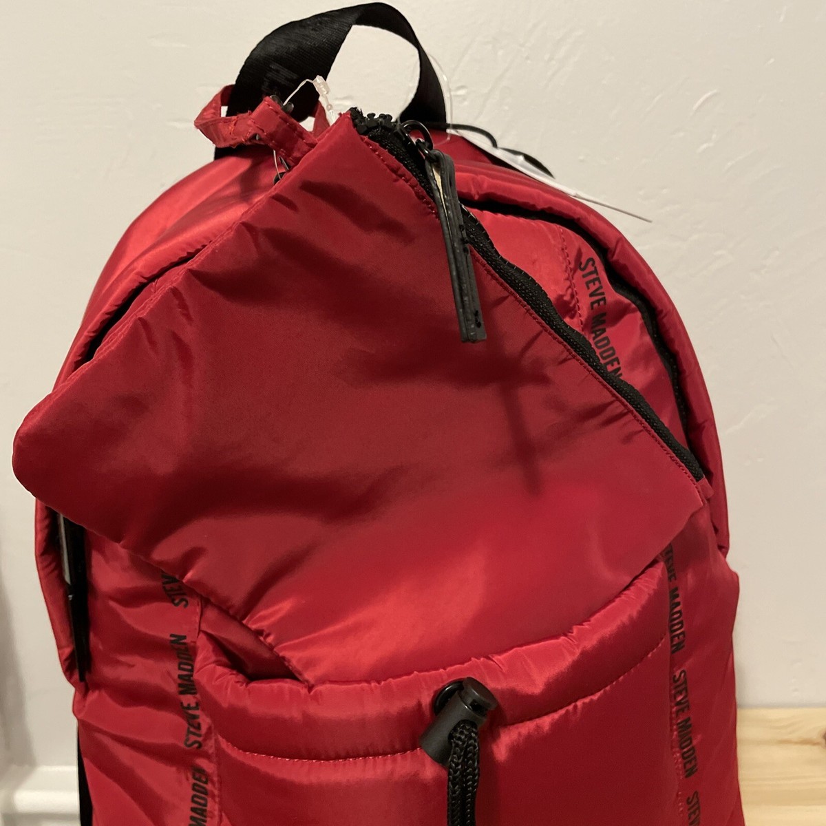 STEVE MADDEN Crimson Red BPerth Backpack With Xtra Pouch NWT  display picture 1