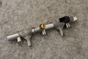 Org Audi A6 A7 A8 Q7 Kraftstoffverteiler links 06E130089AF fuel rail 3.0 TFSI