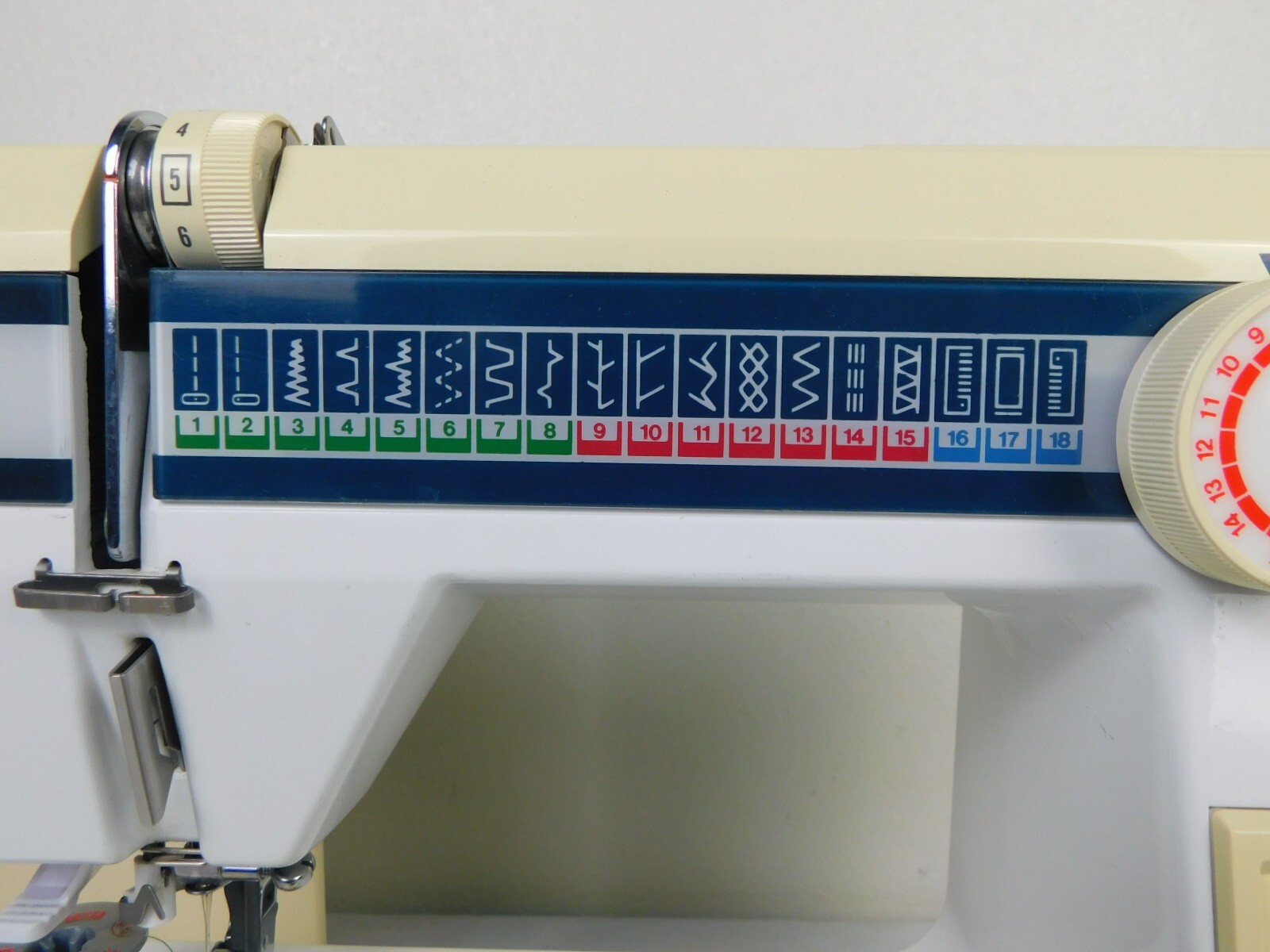 c1970 Vintage Elna 1400 Zig Zag Sewing Machine Portable Working