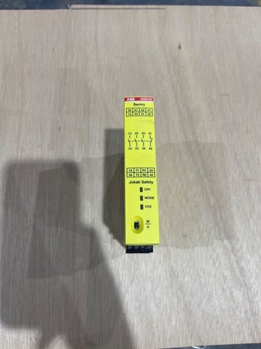 ABB 2TLA010050R0000 sentry SSR10 safety relay 24vdc new in box US Free TAX - Picture 6 of 9