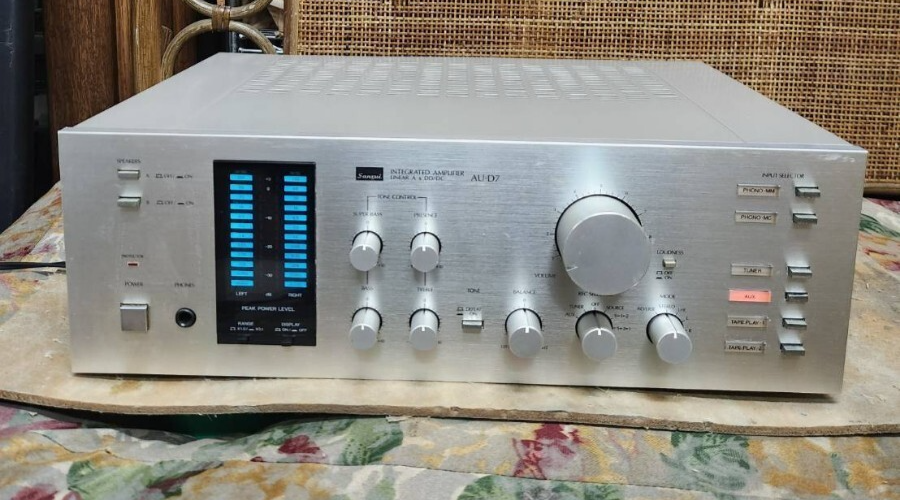 Sansui AU-D7 Integrated Amplifier Silver 135W Vintage Amp Audio