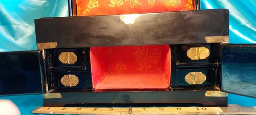 CHINESE BLACK LACQUER MOTHER OF PEARL JEWELLERY BOX 6 COMPARTMENTS 29CM X 18.5M - Picture 8 of 24