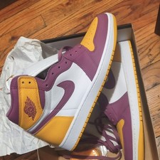 Nike Air Jordan 1 Retro High OG Brotherhood 555088-706 Gold Bordeaux High Top