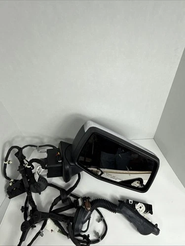 Chevrolet Silverado 1500 Passenger Mirror 2014 2015 2016 2017 23180074 OE Used