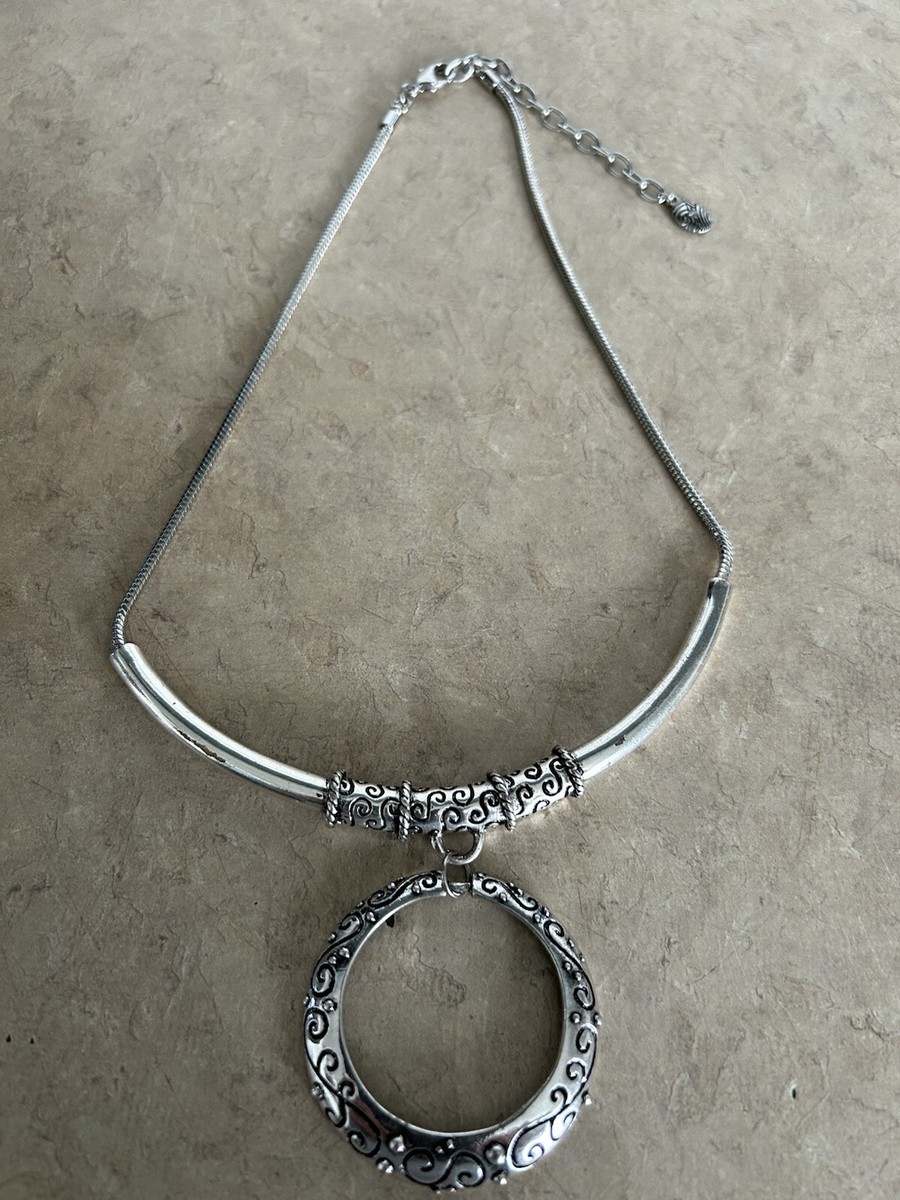 Silver Tone Ornate Design Circle Pendant Bar Necklace