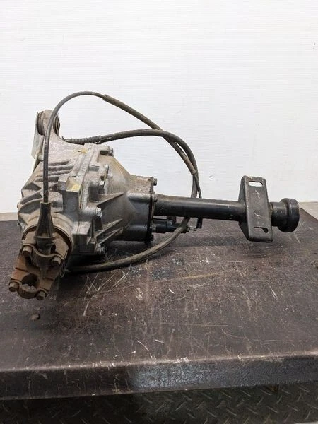 1997-2005 Chevy Blazer S10 GMC Jimmy S15 Front Axle Differential Carrier 3.42 - Image 4 of 4