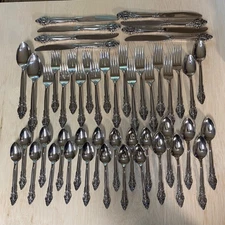 International Silver Stainless Lyon Frontenac 50 Pieces Service For 8