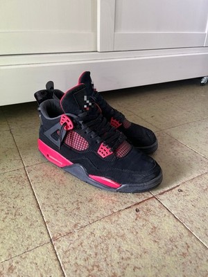 j 4 red thunder